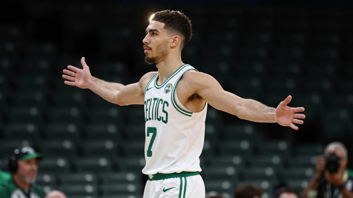 Boston Celtics edge Knicks 107-103 as Jaylen Brown's cryptic style continues