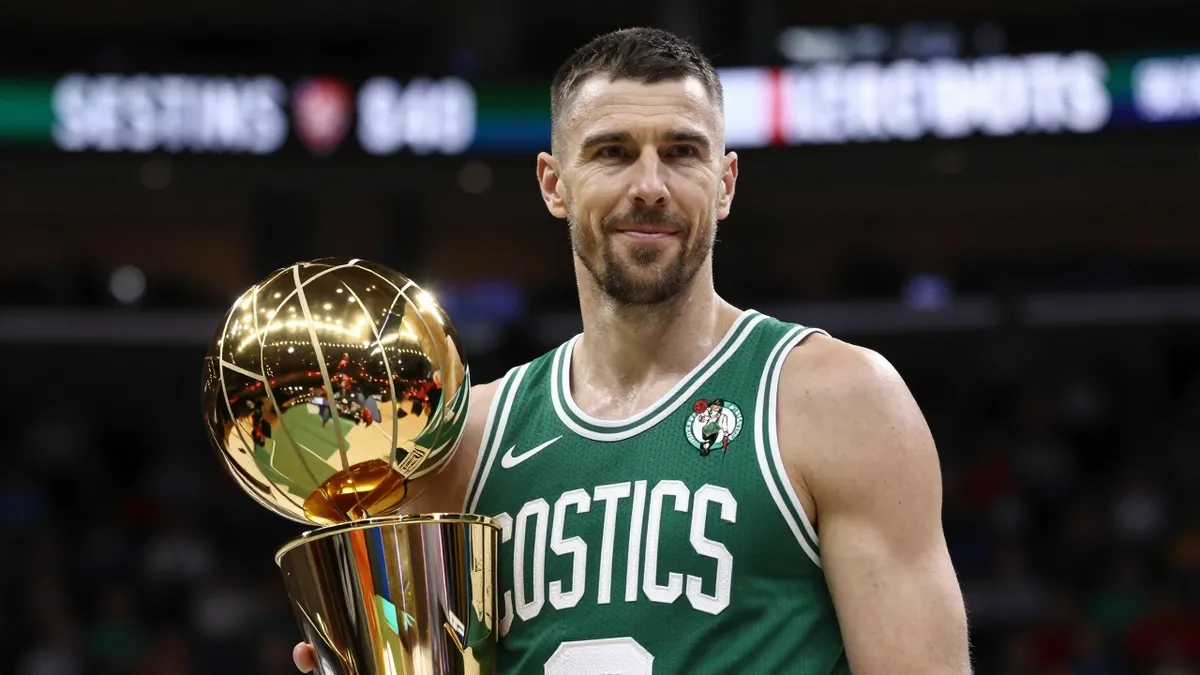 Boston Celtics celebrate the legacy of Hall of Famer Doc Rivers, who led the team to a championship in 2007-08