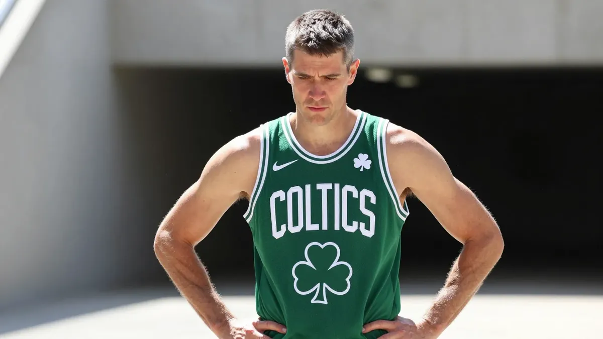 A look back at Boston Celtics history on this date: the passing of Jim Barnes and the birth of Kenny Rollins